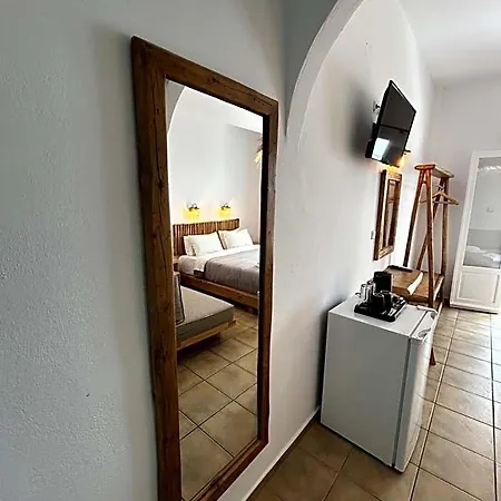 Livadia Parikia (Paros)
