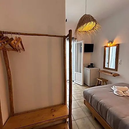 Livadia Hotel Parikia (Paros)