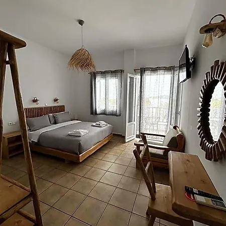 Aparthotel Livadia *